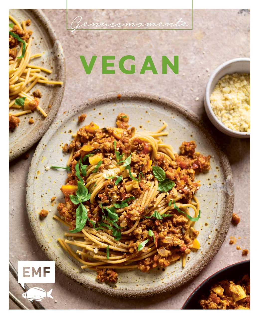 Gute Gründe, (häufiger) vegan zu essen!Dass Fleisch eine schlechte Ökobilanz hat, ist mittlerweile gemeinhin bekannt. Allein des Klimas wegen ist es deshalb eine gute Idee, häufiger auch mal frei von Tierprodukten zu kochen und zu genießen! Wie lecker und vielseitig veganes Essen sein kann, zeigt dieser neue Band der Genussmomente-Reihe.26 Rezepte – von Frühstück und Hauptgerichten bis zu süßen Desserts und Kuchen!Mit Tipps zum cleveren Ersetzen tierischer Produkte durch vegane AlternativenModernes Design & handliches Format zum Hammer-PreisPaprika-Fajitas, Bohnen-Kakao-Bowl, Fruchtiger Sommer-Salat, Kürbis-Risotto mit Feigen und Walnüssen… läuft Ihnen da nicht das Wasser im Mund zusammen? Dann lassen Sie sich von diesem veganen Kochbuch überzeugen, dass lecker Schlemmen auch komplett fleischlos geht!
