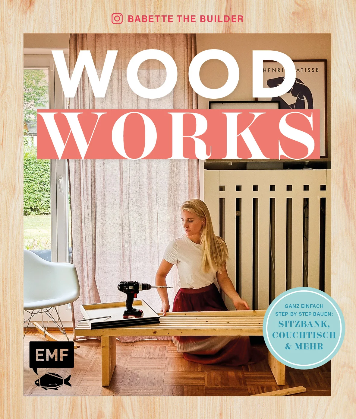 An den Schrauber, fertig los! Für ein schönes und gemütliches Zuhause – kleine Möbel, Ordnungssysteme, moderne Abdeckungen aus Holz und vieles mehr im Handumdrehen bauen. Das Heimwerker-Buch der bekannten Bloggerin @babettethebuilder ermöglicht es auch unerfahrenen Bastler*innen wunderschöne Objekte aus Holz zu schreinern.Mit Bauplänen, Tipps vom Profi und Step-Anleitungen gelingen alle DIY-Holzprojekte garantiert. Gezeigt wird, wie man mit nur 5 Power-Tools auch als absolute*r Einsteiger*in zeitlos schöne Holzarbeiten fertigtDirekt loslegen: alle Informationen zu Material, Werkzeug und Technik kompakt vermitteltAlle DIY-Holzprojekte Schritt für Schritt erklärtnur 5 Power-Tools und keine Vorkenntnisse nötigVom Tablett, über die Heizkörperverkleidung bis hin zum selbstgemachten Couchtisch Mit zahlreichen Tipps und Tricks vom Profi