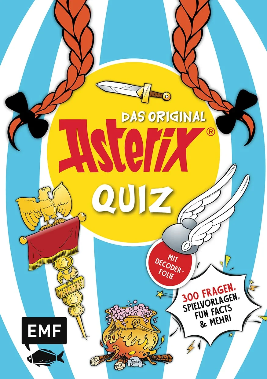 Asterix – Das ultimative und offizielle Quiz für alle Fans!Wir befinden uns im Jahre 2025 n. Chr. und endlich erscheint ein offizielles Quizbuch über die unbeugsamen Gallier! Teste dein Wissen mit 300 spannenden Fragen und beweise, dass du ein wahrer Fan bist. Rätsle dich alleine oder gemeinsam mit anderen durch die Kapitel der bewegenden Geschichte um Asterix, Obelix und Idefix. Die praktischen Spielvorlagen für das gemeinsame Quiz stehen ganz einfach per QR-Code zum Download bereit. Zudem erwarten dich Spielideen für Drinnen und Draußen! Bist du bereit für die Fragen?300 knifflige Fragen in verschiedenen Schwierigkeitsgraden: vom Einzug ins Dorf bis zum HäuptlingInklusive Spielideen für Drinnen und DraußenAlleine und zusammen spielbarMit Decoderfolie zum Entschlüsseln der LösungenExtra: Spielvorlagen zum Download über QR-CodeIn welchem Band bekommt Obelix zum ersten und einzigen Mal freiwillig Zaubertrank? Wann werden Goethe und Schiller zitiert? Stelle dich dem ultimativen Quiz und rätsle dich durch die verschiedenen Schwierigkeitsstufen. Alle Lösungen sind verschlüsselt und können nur mit der Decoderfolie zum Vorschein gebracht werden. So ist Schummeln ausgeschlossen! Spannender Rätselspaß für alle Asterix-Fans!