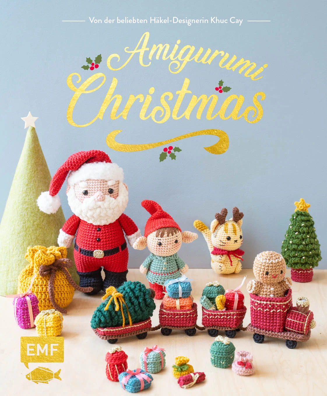 Oh, du schöne Weihnachts-Häkelzeit! Du liebst Weihnachten und Amigurumis? Dann sind die zauberhaften Figuren mit den niedlichen Details von der beliebten Häkel-Designerin Khuc Cay genau das Richtige für dich! Dekoriere dein Zuhause mit dem süßen Lebkuchenmann, der im Weihnachtszug kleine Geschenke umherfährt, oder häkle dir für die Adventszeit eine Handvoll Elfenmädchen und -jungen – vielleicht unterstützen sie dich beim Plätzchenbacken. Weihnachtsmann und Christbaum dürfen natürlich auch nicht fehlen, genauso wenig wie Eisbär und Schneemänner als winterliche Begleiter.30 Figuren und Accessoires, die deine Weihnachts-Häkelzeit verzaubernDank ausführlich erklärten und bebilderten Grundlagen und Anleitungen auch für Anfänger*innen geeignetIdeal zum Dekorieren und VerschenkenNach einer ausführliche Einführung in alle notwendigen Grundlagen und Häkeltechniken kannst du direkt loslegen: Entdecke alle Weihnachts-Amigurumis in zehn stimmungsvollen Weihnachtsszenerien. Die Anleitungen mit vielen Step-Fotos sorgen dafür, dass nichts schiefgeht. Wen möchtest du zuerst zum Leben erwecken? Los geht's!