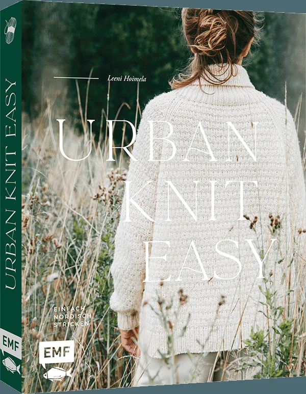 Scandi-Strickdesign – schlicht und schönStricken bedeutet Entschleunigung, Kreativität und das wunderbare Gefühl, etwas mit den eigenen Händen zu erschaffen. „Urban Knit Easy“ bringt den nordischen Lebensstil direkt auf deine Nadeln: lässig, entspannt und unkompliziert. Ob eine gemütliche Mütze, wärmende Socken oder ein klassischer Pullover – dieses Buch nimmt dich an die Hand und zeigt dir, wie du dein erstes Kleidungsstück strickst. Ganz ohne Stress, ganz ohne Hürden. Die Anleitungen sind so aufgebaut, dass Anfänger sofort loslegen können, während erfahrene Stricker*innen mit raffinierten Details ihre persönliche Handschrift einbringen.21 Strickprojekte in den Größen XS bis 3XLPullover, Kleider, Socken und Mützen nahtlos am Stück gestricktTipps für Materialauswahl und PersonalisierungswünscheDank zahlreicher Fotoanleitungen und hilfreicher Tipps zur Garnwahl und Passform gelingt jedes Projekt – und am Ende hältst du nicht nur ein selbstgestricktes Lieblingsstück in den Händen, sondern auch ein kleines Stück hyggelige Gelassenheit.
