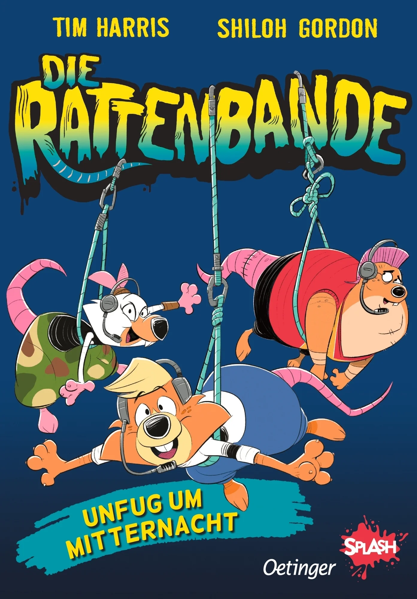 Die Rattenbande und der große UnfugNachdem Puzzle die Pizzeria vor dem Ruin gerettet hat, steht er vor einem neuen Problem: Die Ratten haben plötzlich einen guten Ruf! Doch das passt so gar nicht zu ihrer wilden Natur. Das Rattenoberhaupt ruft zu einem Wettbewerb auf: Wer macht den größten Unfug um Mitternacht? Kante und Zwiebel, Puzzles beste Freunde, sind die klaren Favoriten. Doch als sie dem Kater in die Hände fallen, muss Puzzle seine Kreativität unter Beweis stellen, um seine Freunde zu retten. Wird es ihm gelingen? Band 2 der Reihe „Die Rattenbande“ entführt Leseanfänger ab 7 Jahren in eine Welt voller Unfug und Abenteuer. Ein lustiger Comic-Roman für Lesemuffel mit vielen frechen Illustrationen.Die Rattenbande: Ein riesengroßer, rasanter und rotzfrecher Lesespaß Rattenstarkes Lesevergnügen: Ein turbulenter Comic-Roman für Leseanfänger, Lesemuffel und Leseratten ab 7 Jahren. Ein Riesenspaß für leseungeübte Kinder: Frech und humorvoll geschrieben, mit kurzen Kapiteln und überschaubarer Textmenge. Perfekt für die Zielgruppe: Mit vielen lustigen Illustrationen. Oetinger SPLASH: Spannende und kurzweilige Leseabenteuer für Leseanfänger. Band 2 des Rattenabenteuers: Fans der Rattenbande können sich auf eine weitere Geschichte freuen, die für gute Laune sorgt. Die Rattenbande sind tierisch lustige Comic-Romane für leseungeübte und lesefaule Kinder ab 7 Jahren. Ein geniales Geschenk von Eltern und Großeltern für Kinder, die gerade lesen lernen oder denen das Lesen nicht so leicht fällt.