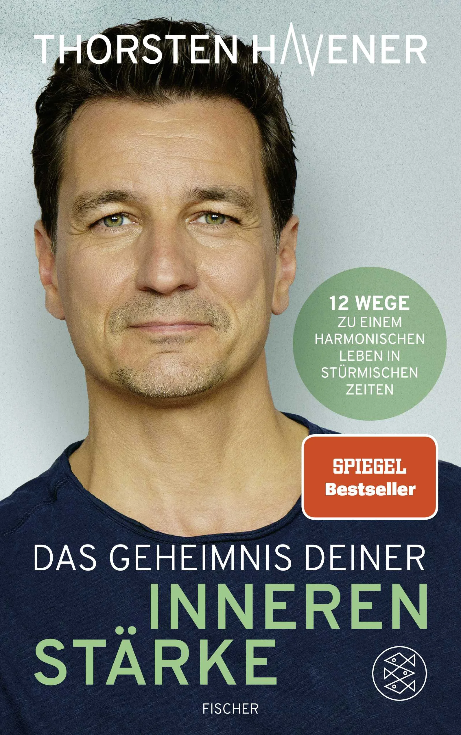 Du suchst nach innerer Stärke, um den Herausforderungen unserer Zeit souverän und selbstbestimmt begegnen zu können?Thorsten Havener, erfolgreicher Coach und führender Experte für mentale Strategien und Körpersprache, verrät uns sein persönliches Erfolgsgeheimnis für mehr innere Stärke. Anhand praktischer Übungen und inspirierender Geschichten zeigt er uns, wie wir den Teufelskreis aus Selbstzweifeln und Selbstsabotage durchbrechen können.In seinem neuesten Buch vereint Havener sein Wissen aus über 30 Jahren, basierend auf der Idee, dass nicht die äußeren Umstände, sondern unsere innere Einstellung und unser Charakter unser Glück beeinflussen. In nur 12 Schritten, die sich leicht in die Praxis umsetzen lassen, führt es uns ebenso erkenntnisreich wie unterhaltsam zu mehr mentaler Stärke und größerer persönlicher Freiheit. Ein inspirierendes Buch, das nicht nur viele »Aha-Momente« bietet, sondern auch die Kraft hat, die Art und Weise, wie wir denken, fühlen und handeln, nachhaltig zu verändern.