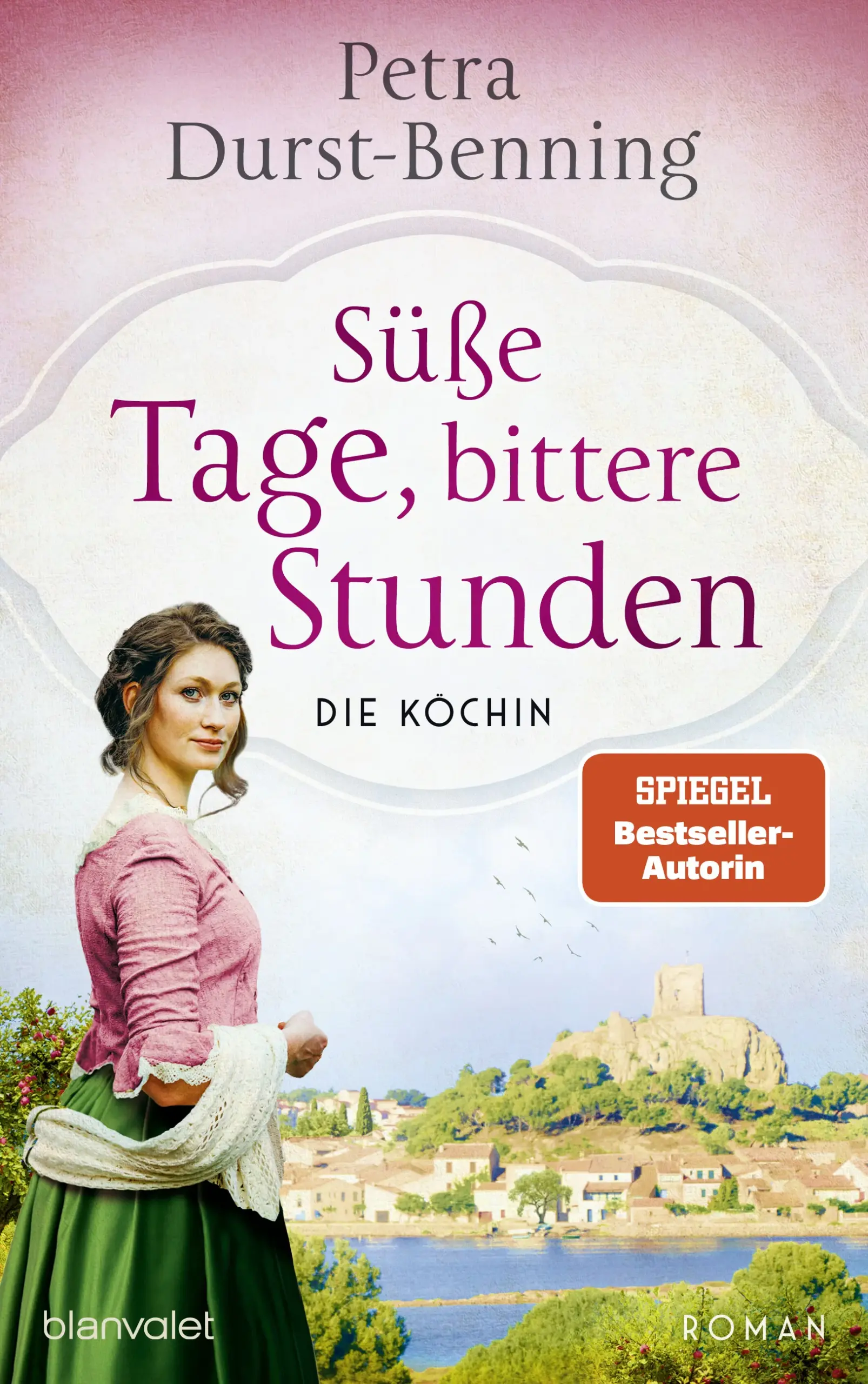 Dramatisch, packend, süffig erzählt – Meisterköchin Fabienne erlebt noch einmal alle Höhen und Tiefen des Lebens!Südfrankreich, 1901. Ein Leben lang hat Fabienne von einem eigenen Restaurant geträumt. Nun wird dieser Traum endlich Wirklichkeit: In Gruissan, dem romantischen Ort am Mittelmeer, eröffnet sie direkt am Marktplatz ihr Restaurant. Schon bald kommen die Gäste von weit her, und Fabienne genießt den Erfolg. In dieser glücklichen Zeit scheint sich auch eine weitere Sehnsucht zu erfüllen – ihr geliebter Sohn, der ihr als Baby geraubt wurde, steht plötzlich vor der Tür. Doch das Wiedersehen verläuft völlig anders als erhofft, der junge Mann ist von bitterem Hass auf die unbekannte Mutter erfüllt. Seine Ablehnung stürzt Fabienne in eine tiefe Krise. Erst als es fast zu einer Katastrophe kommt, begreift sie, was wirklich zählt … Auf keinen Fall verpassen – nach »Große Träume, kleine Siege« und »Alte Hoffnung, neue Wege« nun das fulminante Finale der »Köchin«-Trilogie von SPIEGEL-Bestsellerautorin Petra Durst-Benning!