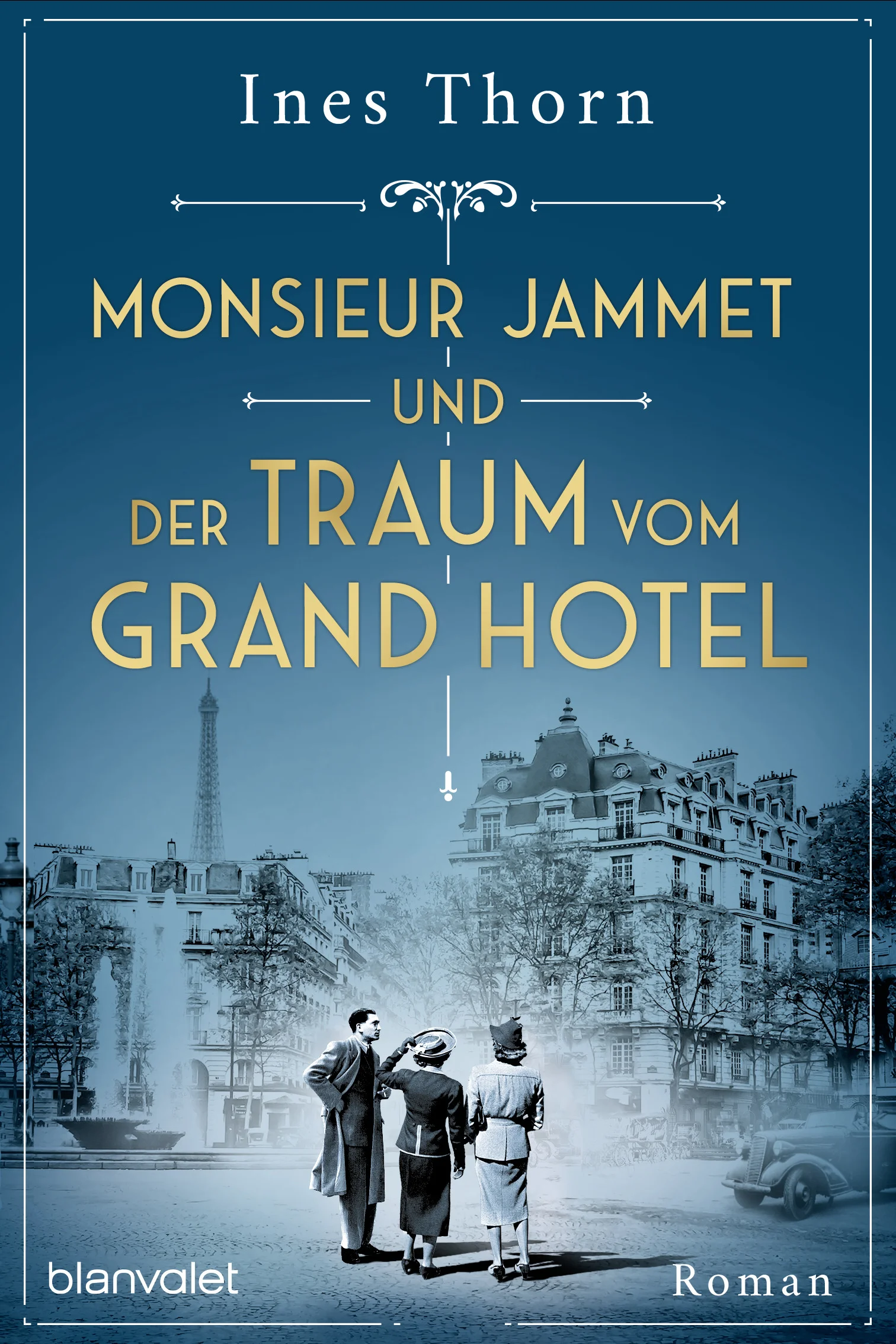 1940, Paris ist von den Deutschen besetzt. Nur in das weltberühmte Grand Hotel Le Bristol dürfen die Nazis keinen Fuß setzen ...Mit Verstand und Leidenschaft geht Hippolyte Jammet seinem Lebenstraum nach: Er führt das Le Bristol, eines der großen Luxushotels von Paris. Selbst die Schatten des Zweiten Weltkriegs lassen ihn keine Sekunde daran zweifeln, wo er hingehört. Als die Deutschen Paris besetzen, braucht es sein ganzes diplomatisches Geschick, um das Hotel geöffnet und Gäste sowie Bedienstete sicher zu halten. Keine leichte Aufgabe – zumal er zwischen den Mauern auch einige Schätze des Louvre vor dem Zugriff des Feindes hütet. Doch als ein wertvoller Fragonard verschwindet und die Stadt immer grauer und trister zu werden droht, beginnt Monsieur Jammet langsam zu verzweifeln. Was kann er noch tun, um seine Heimatstadt wieder erstrahlen zu lassen?Inspiriert von der wahren Lebensgeschichte des Hoteliers Hippolyte Jammet, der unter großen persönlichen Gefahren sein Hotel und sogar Paris selbst rettete.