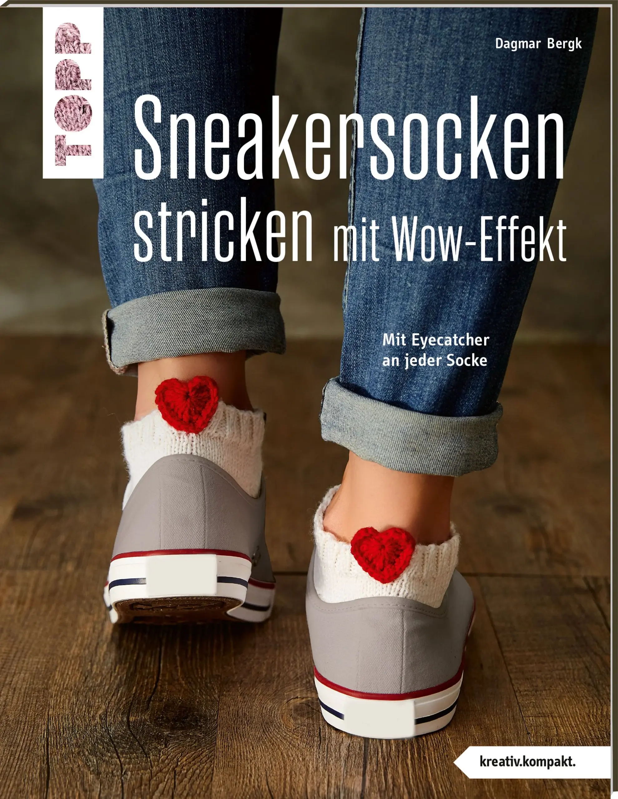Sneakersocken sind das neue Must-Have von kleinen und großen Turnschuh-Fans mit kalten Füßen. Die coolen Socken in diesem Buch kommen mit einem ganz besonderem Wow-Effekt an jeder Socke daher und punkten mit tollen Eyecatchern, Decken Sie ihre ganze Familie mit großartigen neuen Sneaker-Socken ein und freuen Sie sich auf 7 Damenmodelle, 3 Herrenmodelle und 5 Kindermodelle.