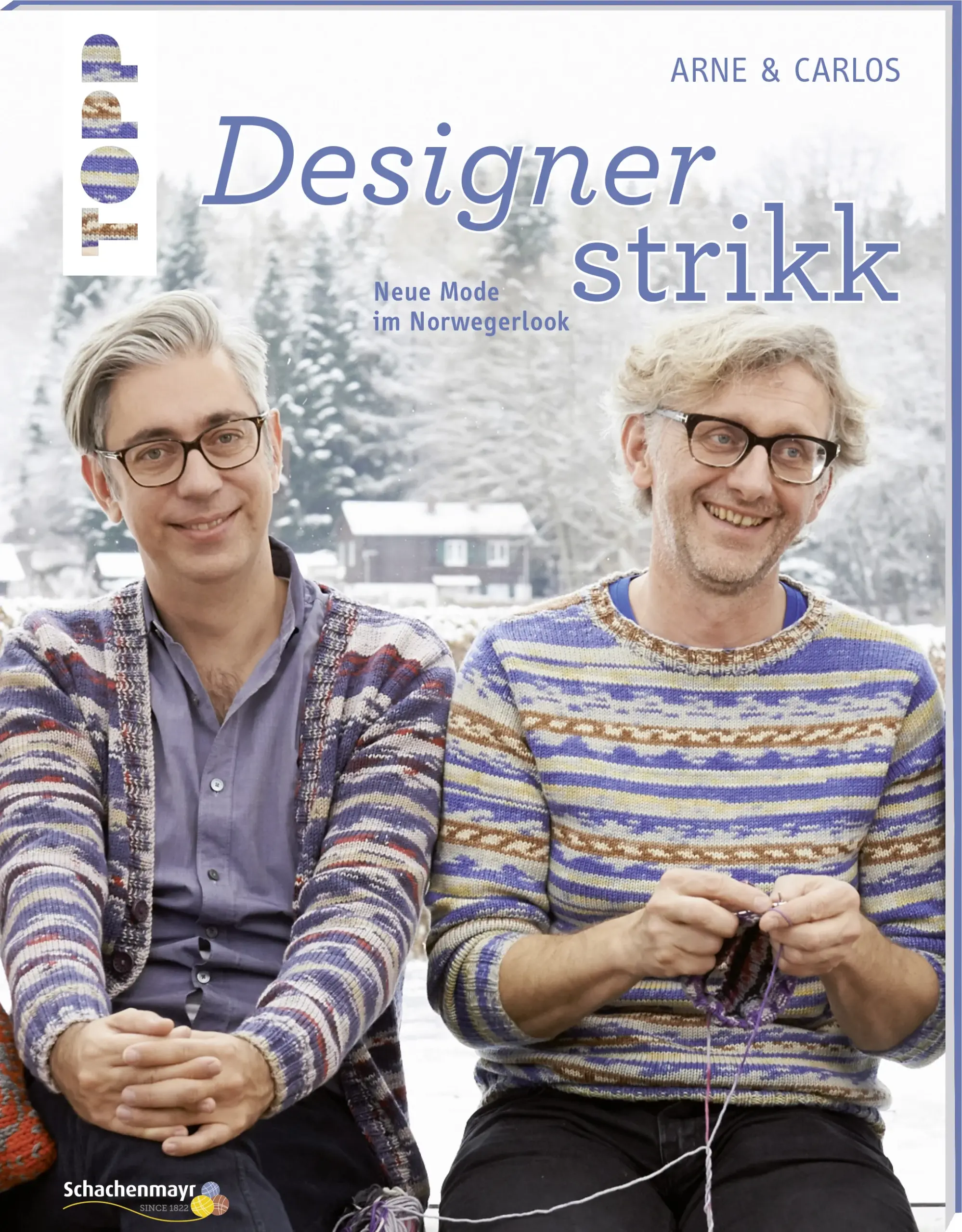 Sie sind wieder da! Die beiden norwegischen Designer mit der Lizenz zum Stricken präsentieren ihre neue Strickmode für die kalte Jahreszeit. Arne und Carlos begeistern mit traditionellem Design im neuen trendy Look. Für echte Fans der beiden Kult-Autoren und anonyme Strickaholics auf der Suche nach einzigartiger Strickmode ist dieser Titel ein echtes Muss. Ob ein wärmendes Cape für Sie, die nächste Strickjacke für Ihn, ein neuer Pullover für die Kleinen oder ein paar Socken für das Design-Erlebnis am Fuß - hier wird jeder fündig. Staunen Sie, was es wieder alles zu entdecken gibt.