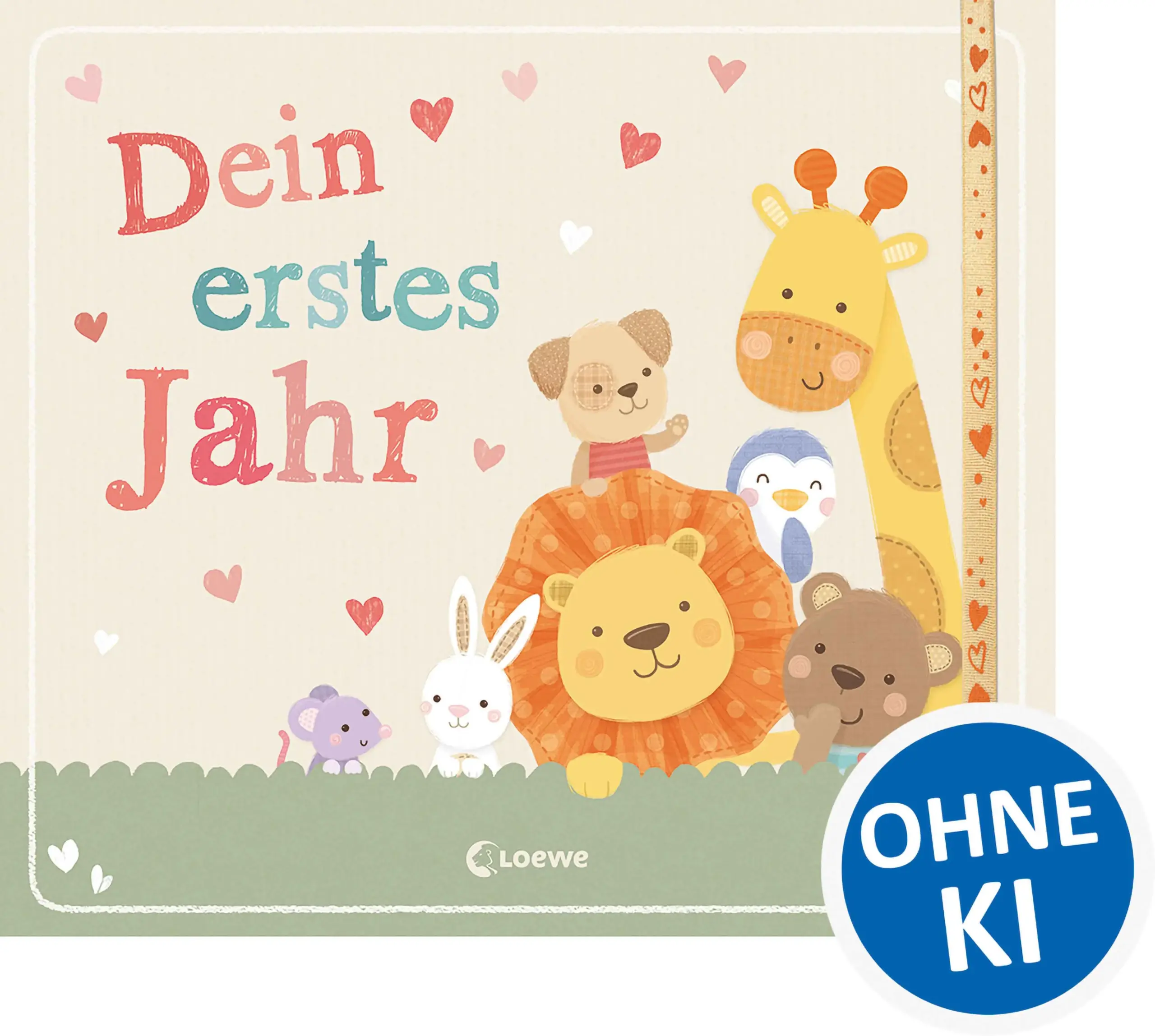 Loewe-Bücher: garantiert ohne KI Dein erstes Jahr mit uns wollen wir uns für immer bewahren. Dieses zauberhaft gestaltete Album bietet Platz für viele Erinnerungen und Fotos deiner ersten Momente: deines ersten Lächelns, deiner ersten Schritte und Worte. Ein Buch, für dich und für uns – mit ganz viel Liebe gemacht. Ein wunderschön illustriertes Babyalbum für alle werdenden Eltern, die eine Möglichkeit suchen, die aufregende Zeit nach der Geburt festzuhalten, um sich viele Jahre später daran zu erinnern. Mit elastischem Verschlussband, vielen Eintragmöglichkeiten und einem Umschlag für Fotos und das erste Haarlöckchen.
