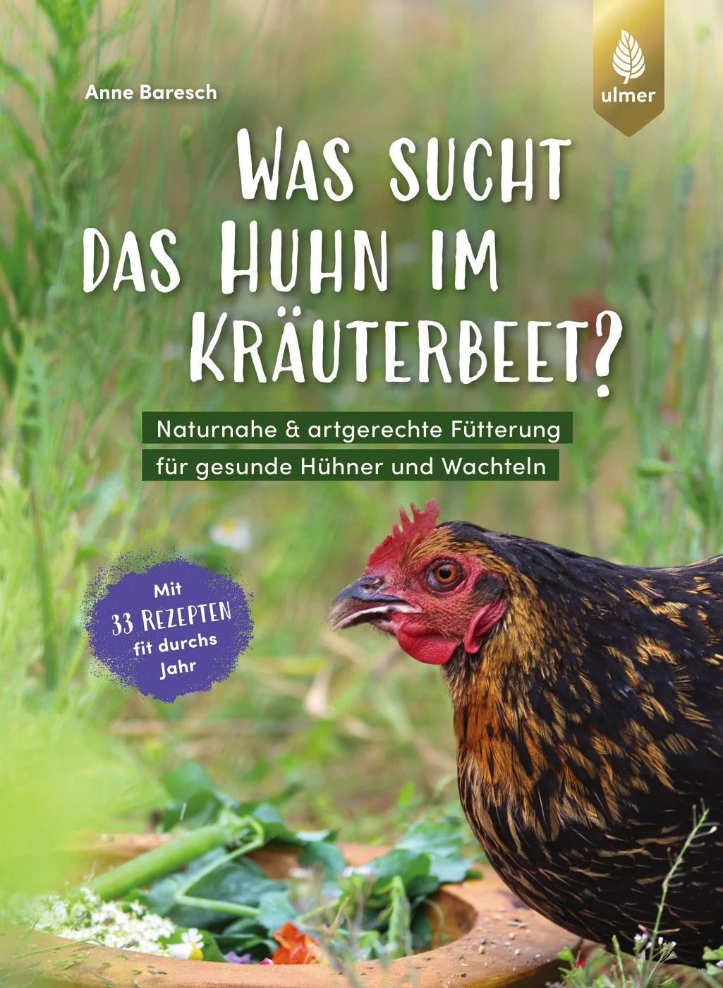 Hühner und Wachteln sind Resteesser und Eierlegemaschinen? Weit gefehlt! Sie sind heute geliebte Heimtiere. Die bekannte Wachtel-Influencerin Anne Baresch sagt dem Klischee der „anspruchslosen Restevertilger“ den Kampf an, denn: Hühner und Wachteln sind echte Gourmets! Großes Plus dabei: Eine artgerechte Ernährung hält die Tiere fit, munter, langlebig und gesund – das spart bares Geld für Tierarzt und Co. Die gute Nachricht: Hühner und Wachteln gesund füttern ist für jeden leicht umsetzbar: Was kannst du wann, zu welcher Jahreszeit füttern? Und was solltest du deinen Wachteln und Hühnern unbedingt füttern? Und wie? Lieber klein gehackt? Ganz? Als Tee? Hier bleibt sicher keine Frage offen.