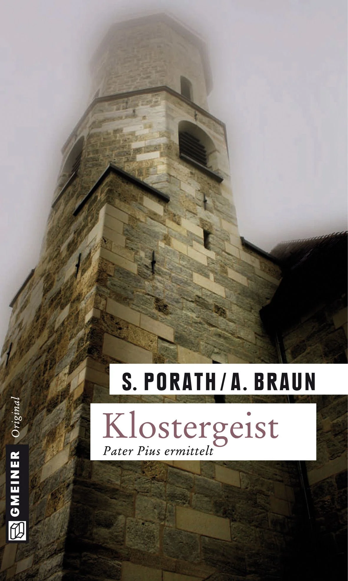 Pater Pius, Superior des Spaichinger Konvents, feiert mit seinen Brüdern die Morgenmesse auf dem Dreifaltigkeitsberg. Als die Mönche in den kühlen Novembermorgen hinaustreten, fällt ein Mensch vom Klosterturm, direkt vor Pius’ Füße: Es ist Manfred Engel, der Bürgermeister der kleinen Stadt. Kommissarin Verena Hälble aus Rottweil und ihr Kollege Thorben Fischer leiten die Ermittlungen. Als dem neugierigen Pater Pius beim Trauergespräch mit der Witwe „zufällig“ ein Kontoauszug in die Tasche seiner Kutte flattert, mischt auch er sich ein …