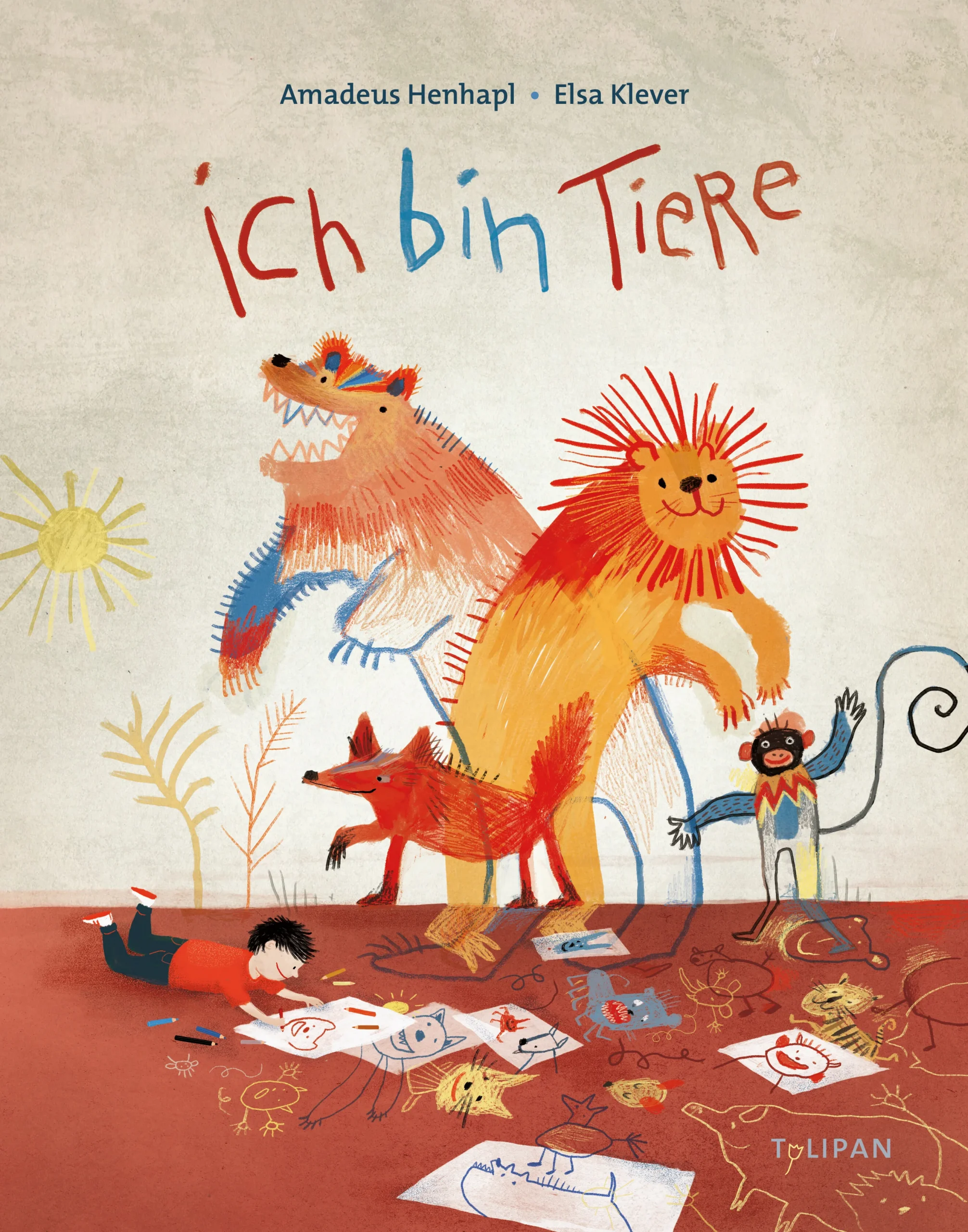 Es ist ein Regentag und bei Oma ist einfach gar nichts los. Theo ist sich sicher: Er wird vor Langeweile sterben. Doch das ist ein Irrtum: Ein rätselhaftes Buch verrät ihm, wie er sich in Tiere verwandeln kann! Theo zögert nicht und greift zu seinen Buntstiften. Bald schon frisst er als Bär Omas Einrichtung, schwingt sich als Affe durchs Wohnzimmer, zeigt als Fuchs sein musikalisches Talent und erlebt als gewaltiger Löwe die wildesten Abenteuer. Theo zeichnet mutig los, dicke Striche, grob und groß. Ein Bär entsteht auf dem Papier. Theo brummt … und wird zum Tier.Ausstattung: durchgehend farbig illustriert