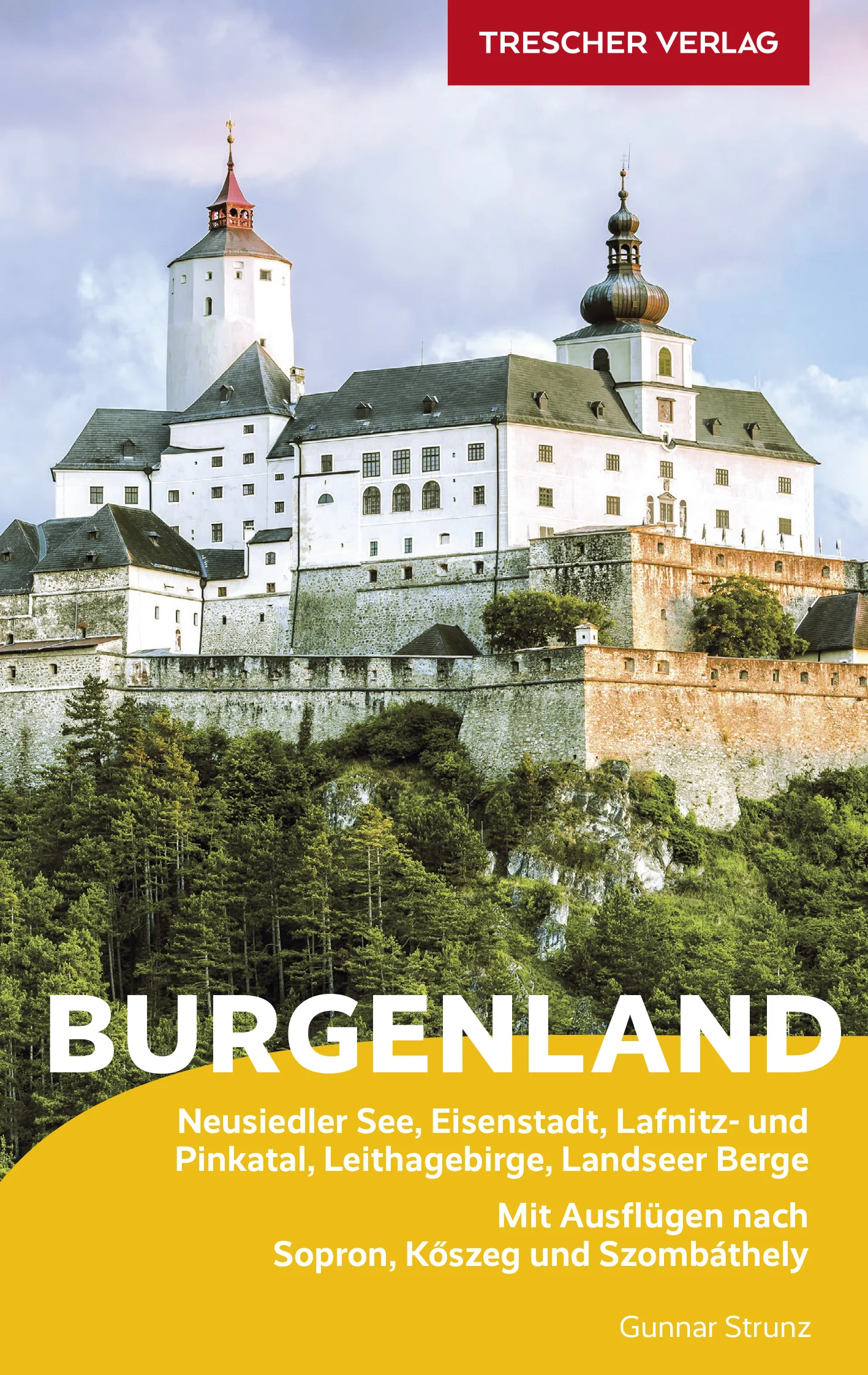 Das Burgenland, das östlichste Bundesland Österreichs, vereint auf kleinem Raum eine große Anzahl an Baudenkmälern und Naturschönheiten. Im Norden, zur slowakischen und ungarischen Grenze hin, dominiert rings um den Neusiedler See die Pannonische Tiefebene, die zu großen Teilen unter Naturschutz steht. Nach Süden wird das Land hügeliger, und hier trifft man auch auf einige historisch und architektonisch bedeutende Burgen. Weiterhin locken unzählige gut ausgeschilderte Wanderwege, ein Radwegenetz von mehreren tausend Kilometern, zahlreiche Thermen sowie pittoreske Dörfer und Kleinstädte. Dabei stößt man in vielen Regionen auf die Spuren der Völker, die diesen Landstrich über Jahrhunderte prägten, unter anderem Römer, Ungarn, Kroaten und eben auch Deutsch-Österreicher. Daher bietet sich das Burgenland gleichermaßen als Urlaubsziel für Kunstinteressierte, Naturliebhaber und Aktivurlauber an. Dieser Reiseführer stellt alle Sehenswürdigkeiten des Burgenlandes ausführlich vor, bezieht die angrenzenden ungarischen Regionen mit ihren Sehenswürdigkeiten ein und bietet eine Fülle von reisepraktischen Tipps. >>> Weitere Reiseführer zu Österreich finden Sie auf der Website des Trescher Verlags