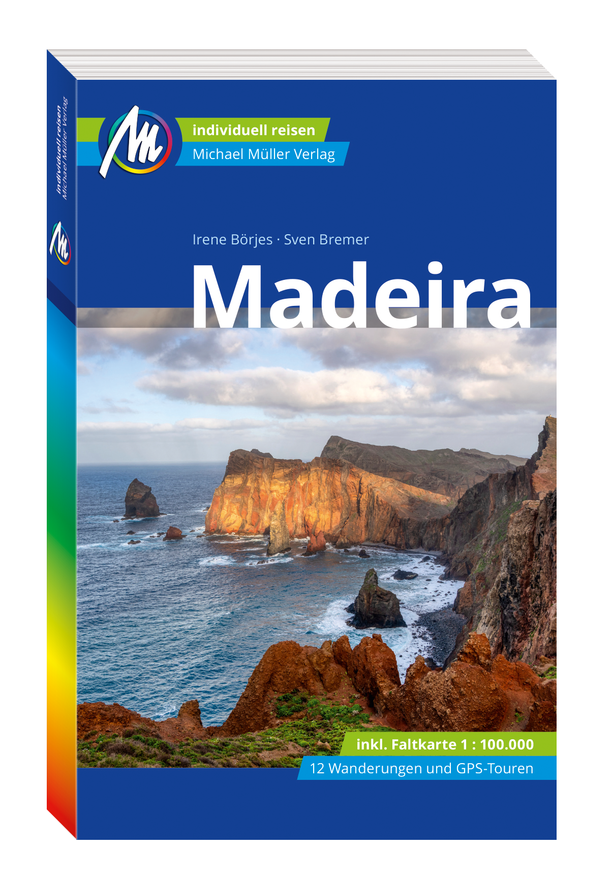 Anders reisen und dabei das Besondere entdecken: Mit den aktuellen Tipps aus den Michael-Müller-Reiseführern gestalten Sie Ihre Reise individuell, nachhaltig und sicher. Reif für die Insel? Dann reisen Sie einfach nach Madeira – mit unserem Reiseführer in der siebten Auflage. Unsere Autoren Irene Börjes und Sven Bremer zeigen auf 256 Seiten die Pracht der portugiesischen Insel. 32 Übersichtskarten und Pläne plus herausnehmbare Madeira-Karte im Maßstab 1:100.000 verschaffen Orientierung. Zwölf Wanderungen und Touren führen in jeden Winkel Madeiras. Alles vor Ort für Sie recherchiert und ausprobiert. Ökologisch, regional und nachhaltig wirtschaftende Betriebe sind kenntlich gemacht. Viele Kurz-Essays vermitteln interessantes Hintergrundwissen. Geheimtipps der Autorin nennen besonders lohnende Sehenswürdigkeiten, Unterkünfte oder Restaurants. Merian schreibt über den Reiseführer Madeira: »Unterhaltsam geschrieben(…) und sorgfältig recherchiert (…).« www.ratgeber.reise meint: »(…) Aufbau, Lese-Design und Gestaltung verdienen ein besonderes Lob, was eine Orientierung für andere Reiseführer sein sollte.« Madeira im Überblick: In der Hauptstadt Funchal erleben Sie Madeiras Geschichte hautnah. Drei Stadtrundgänge bringen die bewegte Vergangenheit näher. Im Südosten der Insel finden sich optimale Bademöglichkeiten samt beeindruckender Felsformationen. Caniço de Baixo ist zweites Touristenzentrum der Insel. In Caniçal brachen Walfänger auf, heute schützen sie die Meeressäuger. Grünes Hinterland bietet Landurlaub in klassischen Herrenhäusern. Im Südwesten verlieren sich nur wenige Urlauber, trotz Steilküste, romantischer Städtchen, weißem Strand in Calheta und Oasen der Ruhe, etwa Ponta de Mar. Individualurlauber finden in Jardim do Mar oder Paúl do Mar ihr Stück vom Glück. Madeiras Norden beeindruckt mit Steilküstenlandschaft. Der Madeira-Reiseführer ist hilfreicher, bewährter Begleiter und kundiger Führer auf Ihren Entdeckungstouren. Madeiras Klima ermöglicht imposante immergrüne Lorbeerwälder mit rauschenden Bächen und Wasserfällen. Bademöglichkeiten finden sich in Porto Moniz. Wanderfreunde zieht es nach Santana. In der Inselmitte finden sich herrliche Ausflugsziele und einfache bis anspruchsvolle Wanderungen. Der Pico do Arieiro bietet Panoramablick über die Insel. Über den Wolken liegt mit Pico Ruivo der höchste Punkt. In Rabaçal erden dichter Lorbeerwald und Wasserfälle. Die Nebeninsel Porto Santo beeindruckt mit neun Kilometern weißem Traumstrand sowie Tauch- und Sportmöglichkeiten. Überall entdecken Sie in ihrem Madeira-Urlaub mit unserem Reiseführer »Madeira« Plätze, die garantiert nicht jeder kennt! Aktivitäten auf Madeira: Urlaub auf Spuren Kaiserin Sissis. Erkunden Sie, wo sich die edle Dame die Sonne auf den Bauch scheinen ließ. Vom Adel unbeeindruckte Naturfreunde finden vielfältige Landschaften: Lorbeerwälder, Küstenabschnitte mit furiosen Felsformationen und prächtige Farben unzähliger Pflanzen erfreuen das Auge. Das Wetter Madeiras lockt Badefreunde an zahlreiche Strände und auf die Nachbarinsel Porto Santo. Die Küche Madeiras verspricht ungewöhnliche Gaumenfreuden, etwa Schwarzen Degenfisch mit Bananen oder deftige Lorbeerspieße, klassisch über offenem Feuer bereitet. Dank zahlreicher bewährter Hinweise und Geheimtipps in unserem kundigen Madeira-Reiseführer entdecken Sie Seiten der Insel, die nicht jeder zu Gesicht bekommt. Übernachtung und Unterkunft: Für jeden Anspruch und Geldbeutel findet sich das passende Bett. Ob Übernachtung auf dem (Bio-)Bauernhof, Luxushotel in Funchal, familiäre Pension oder rustikales Camping: Unser Reiseführer »Madeira« verrät Ihnen alles, was Sie wissen müssen. Vertrauen Sie den Geheimtipps der Autorin, Sie werden nicht enttäuscht – versprochen! Praktisch und interaktiv: Kostenlos und registrierungsfrei stehen zwölf GPS-Tracks und die mmtravel App mit Online-Karten und Ortungsfunktion zum Download für Ihren Madeira-Urlaub bereit.