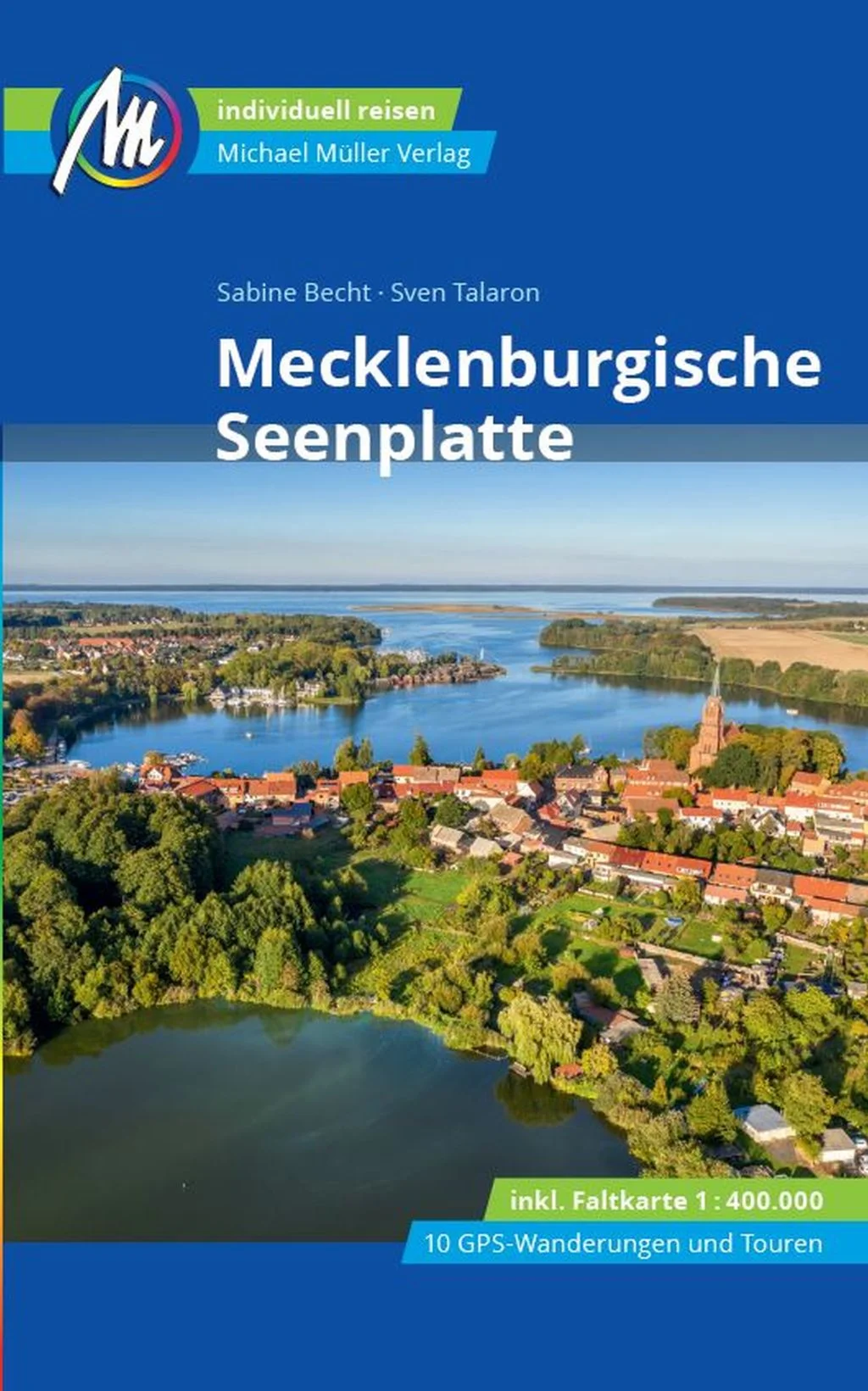 Anders reisen und dabei das Besondere entdecken: Mit den aktuellen Tipps aus den Michael-Müller-Reiseführern gestalten Sie Ihre Reise individuell, nachhaltig und sicher. Entdecken Sie mit Sabine Becht und Sven Talaron eine ganz besondere Perle Deutschlands die Mecklenburgische Seenplatte. In der fünften Auflage zeigen Ihnen die Autoren auf 348 Seiten mit 209 Farbfotos die ganze Schönheit der Region. Dank 44 Karten und Plänen plus herausnehmbarer Faltkarte im Maßstab 1:400.000 behalten Sie immer die Orientierung. Zehn Natur- und Nationalparks finden Sie in unserem Reiseführer »Mecklenburgische Seenplatte« ausführlich beschrieben. Zehn Wanderungen und Radtouren laden zu ausgiebiger Erkundung ein. Zahlreiche eingestreute Kurz-Essays vermitteln interessante Hintergrundinformationen. Ökologisch, regional und nachhaltig wirtschaftende Betriebe sind kenntlich gemacht. Alles haben die Autoren vor Ort akribisch recherchiert und für Sie ausprobiert. Ihre Geheimtipps erschließen Ihnen besonders Sehenswertes abseits der touristischen Highlights. Die Mecklenburgische Seenplatte in der Übersicht: Der Landkreis Mecklenburgische Seenplatte hat eine doppelt so große Fläche, wie das Saarland. Entdecken Sie mit unserem Reiseführer »Mecklenburgische Seenplatte« Schwerin, die Hauptstadt Mecklenburg-Vorpommerns und ehemalige Residenzstadt mit prächtigem Schloss und imposantem gotischen Dom. Im Westen erkunden Sie ruhige Gefilde abseits touristischer Pfade. Mit unserem Reiseführer entdecken Sie die Schönheit der Naturparks Nossentiner/Schwinzer Heide und Sternberger Seenland. Die ausführlich beschriebenen Radtouren im Reiseführer »Mecklenburgische Seenplatte« führen Sie unter anderem auf großer Tour durch die unberührte Natur rund um die Müritz. Kanu-Touren erschließen die Kleinseenplatte samt Zwischenstopp in Mirow mit seiner Schlossinsel und dem Drei-Königinnen-Palais. Beeindruckend: Die am Reißbrett geplante barocke Residenzstadt Neustrelitz, durch die Sie unser Reiseführer kenntnisreich begleitet. Darüber hinaus warten Neubrandenburg mit dem Tollensee und dem Landschaftspark rund um Schloss Hohenzieritz, sowie die Mecklenburgische Schweiz mit prächtigen Schlössern und Gutshäusern. Überall entdecken Sie mit unserem Reiseführer »Mecklenburgische Seenplatte« ganz besondere Orte und Plätze, die garantiert nicht jeder kennt. Was tun rund um die Mecklenburgische Seenplatte? Unser Reiseführer hält zahlreiche Aktivitäten bereit. Erkunden Sie die zahlreichen Gewässer mit Kanu oder Hausboot: die Mecklenburgische Seenplatte ist von einer Vielzahl an Kanälen durchzogen. Erfahren Sie die prächtige Landschaft und Natur der Region mit dem Rad oder gehen Sie auf Schusters Rappen in der Weite der Landschaft auf. Dank der detailliert beschriebenen Touren und zahlreichen Geheimtipps der Autoren erleben Sie die Ursprünglichkeit der Region hautnah. Familien mit Kindern, Naturfreunde und Individualurlauber werden begeistert sein von der Weite und Unberührtheit der Gegend. Geschichtsinteressierte finden jede Menge Museen, Schlösser und andere prächtige Zeugnisse der nicht nur barocken Vergangenheit. Für alle ist unser Reiseführer »Mecklenburgische Seenplatte« bewährter Begleiter mit zahlreichen Geheimtipps, von denen Sie sicher nicht enttäuscht sein werden. Übernachtung und Unterkunft: Ob Schlosshotel, Hausboot, Ferienhaus oder Camping die Mecklenburgische Seenplatte bietet eine Vielzahl an Übernachtungsmöglichkeiten für jeden Anspruch und Geldbeutel. Mit unserem Reiseführer finden Sie garantiert das passende Dach über dem Kopf. Vertrauen Sie den bewährten Geheimtipps der Autoren Sie werden es nicht bereuen, versprochen! Praktisch und interaktiv: Kostenlos und registrierungsfrei stehen zehn GPS-Tracks und die mmtravel App mit Online-Karten und Ortungsfunktion zum Download für Ihren Urlaub rund um die Mecklenburgische Seenplatte bereit. Gut zu wissen: Dieser Reiseführer des Michael Müller Verlags wurde klimaneutral produziert. Kongenial ergänzt wird der Reiseführer »Mecklenburgische Seenplatte« durch unseren Reiseführer »Mecklenburg-Vorpommern« mit Hotels, Stränden, Restaurants, Sehens- und Erlebenswertem sowie bewährten Geheimtipps.