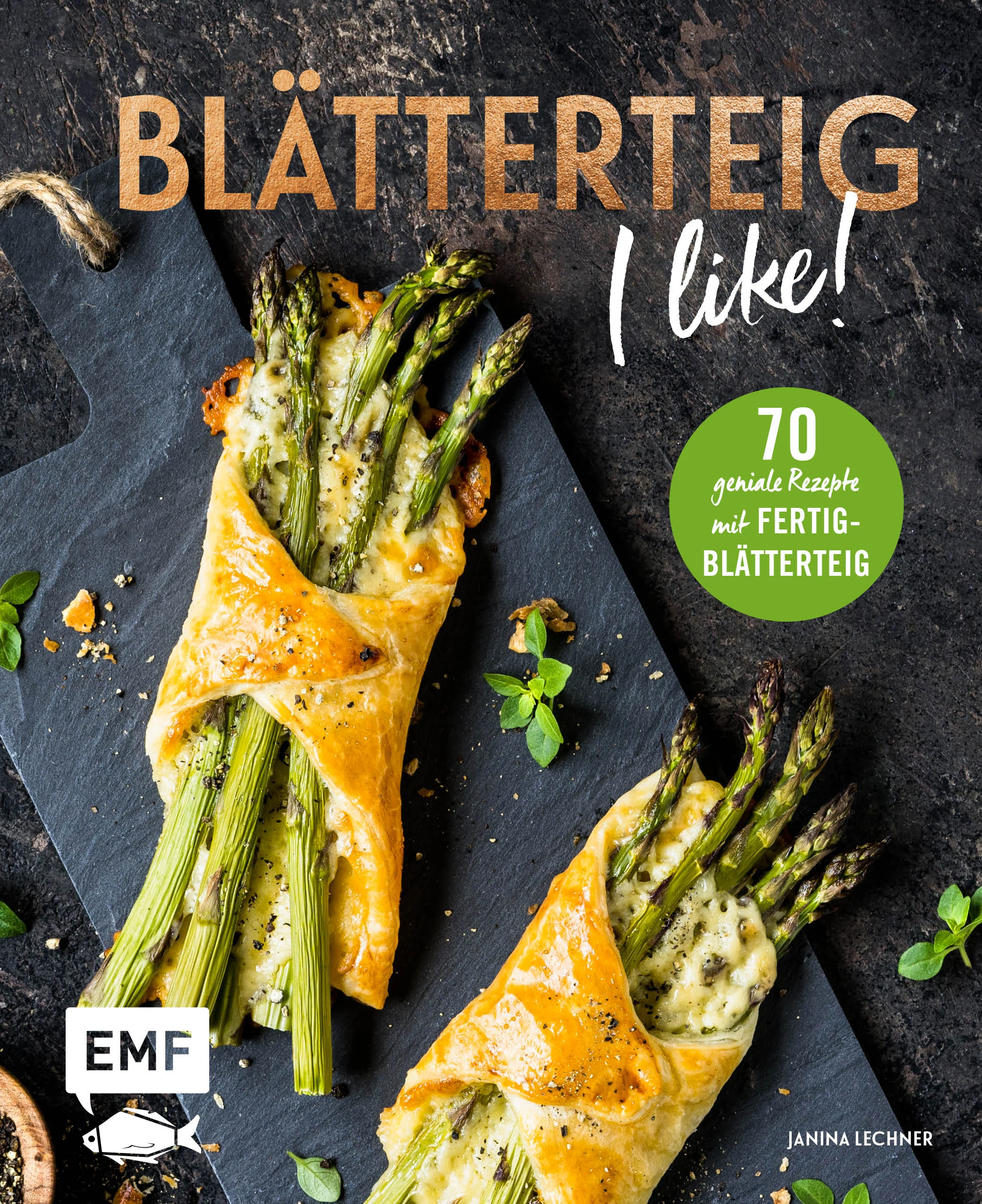 Blätterteig kann nicht nur Croissant! Fertig-Blätterteig ist ein absoluter Allrounder und super-schnell zu verarbeiten. Das macht ihn so sympathisch. Im Nu entstehen leckere Häppchen für Parties, spontane Überraschungsbesuche und gemütliche Filmabende. Die Rezepte reichen von Chili Cheese Bites über Blätterteigwaffeln und Falafel-Rolls mit Kichererbsenfüllung bis hin zur Spargel-Ricotta-Tarte. Hier ist also garantiert für jeden etwas dabei. Das Buch ist ein absolutes Muss für Fans der buttrig-knusprigen Köstlichkeit.
