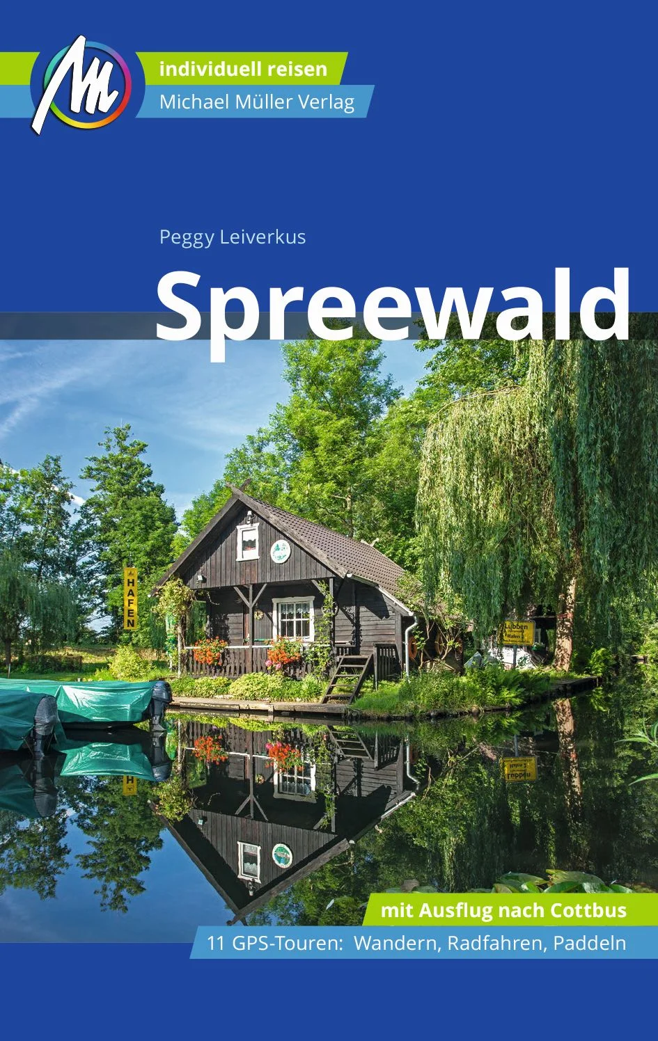 Reiseführer Spreewald Peggy Leiverkus Anders reisen und dabei das Besondere entdecken Mit den aktuellen Tipps aus den Michael-Müller-Reiseführern gestalten Sie Ihre Reise individuell, nachhaltig und sicher. Ein Gurkenradweg – wo sonst, als im Spreewald, dessen »Signaturgemüse« das lange, grüne Kürbisgewächs ist. Doch die Region zwischen Cottbus und Lübbenau hat viel mehr zu bieten. Gehen Sie mit unserer Autorin Peggy Leiverkus auf Entdeckungstour im südöstlichen Brandenburg. Auf 184 Seiten mit 114 Farbfotos zeigt sie Ihnen alles Sehenswerte zwischen Cottbus und den Krausnicker Bergen. Dank 28 Karten und Plänen haben Sie immer den optimalen Überblick. Elf Wanderungen und Touren führen Sie kreuz und quer durch den Spreewald. Die Geheimtipps von Peggy Leiverkus führen Sie außer zu den Must-Sees auch zu Orten und Plätzen, die garantiert nicht jeder kennt – alles vor Ort für Sie recherchiert und ausprobiert. Regional, nachhaltig und ökologisch wirtschaftende Betriebe sind hervorgehoben. Zahlreiche eingestreute Kurz-Essays und Anekdoten vermitteln interessante Hintergrundinformationen und machen Ihnen Land und Leute leichter zugänglich. Subjektiv, persönlich und wertend – die Michael-Müller-Bücher mit ihren detaillierten Beschreibungen, ihren Hintergrundgeschichten und Service-Infos sind, was sie schon immer waren: mehr als »nur« Reiseführer. Zahlreiche Features machen die Reiseführer übersichtlich und ermöglichen schnelle Orientierung dank Überblicksseiten zu den einzelnen Regionen der Destination samt deren Besonderheiten. Weitere hilfreiche Informationen bietet ein umfangreiches extra Kapitel »Nachlesen und Nachschlagen« zu Geschichte und Geografie, Klima und Wetter, Übernachten, Essen und Trinken, reisepraktischen Tipps von A-Z und mehr. Der Spreewald – grüne Oase Brandenburgs Die Auen- und Moorlandschaft ist als Biosphärenreservat geschützt. Mehr als 250 Kilometer Wasserstraßen durchziehen den Spreewald. Die Feuchtwiesen und Buchenwälder des Unterspreewaldes bieten einmalige Atmosphäre. Der Neuendorfer See lädt ein zu ungestörten Wanderungen und der Beobachtung von Wasservögeln. Spirituosenliebhaber sollten unbedingt den mehrfach, auch international ausgezeichneten Schlepziger Roggen-Whiskey probieren. Lübben ist günstig gelegener Ausgangspunkt für Paddel- und Fahrradtouren durch Unter- und Oberspreewald. Sehenswert hier ist das im 16. Jahrhundert erbaute Schloss. Die Krausnicker Berge, auch als Bergspreewald bekannt, sind ein Wanderparadies. Die Bezeichnung »Berge« ist angesichts einer Höhe von 144 Metern über dem Meeresspiegel recht selbstbewusst. Mit unserem Reiseführer »Spreewald« an Ihrer Seite entdecken Sie neben den Must-Sees auch alle versteckten Perlen der Region. Im Oberspreewald zwischen Lübben, Lübbenau, Staupitz und Burg schlägt das Herz des Spreewaldes. Hier fließt die Spree und ihre Nebenarme labyrinthisch durch Moore, Erlenwälder und Feuchtwiesen. Unbedingt empfehlenswert ist eine Kahnfahrt zum 1894 im Schweizer Blockhausstil errichteten Gasthaus Wotschofska. Schließlich nimmt Peggy Leiverkus Sie mit auf einen Ausflug nach Cottbus. Während sich des Nächtens Ruhe und Stille über den Spreewald legen, locken in Cottbus Staatstheater und Cocktail-Bars. Ebenfalls sehenswert sind die Altstadt mit Flaniermeile, der Tierpark und der Branitzer Park samt Schloss. Mit unserem Spreewald-Reiseführer und den Geheimtipps von Peggy Leiverkus machen Sie die Region zu Ihrer zweiten Heimat. Praktisch und interaktiv Kostenlos und registrierungsfrei stehen elf redaktionell geprüfte GPS-Tracks und die mmtravel® App mit Online-Karten und Ortungsfunktion zum Download für genussvolle Wanderungen, Rad- und Paddeltouren im Spreewald bereit. Drei Fakten über den Spreewald, die Sie wahrscheinlich noch nicht kannten: In Lehde wird jedes Jahr die »Königsgurke« gekürt. In Lübbenau kann man mit Pinguinen planschen. Die in der Region lebenden Sorben sind eine anerkannte nationale Minderheit samt eigener Sprache, Flagge und Hymne.
